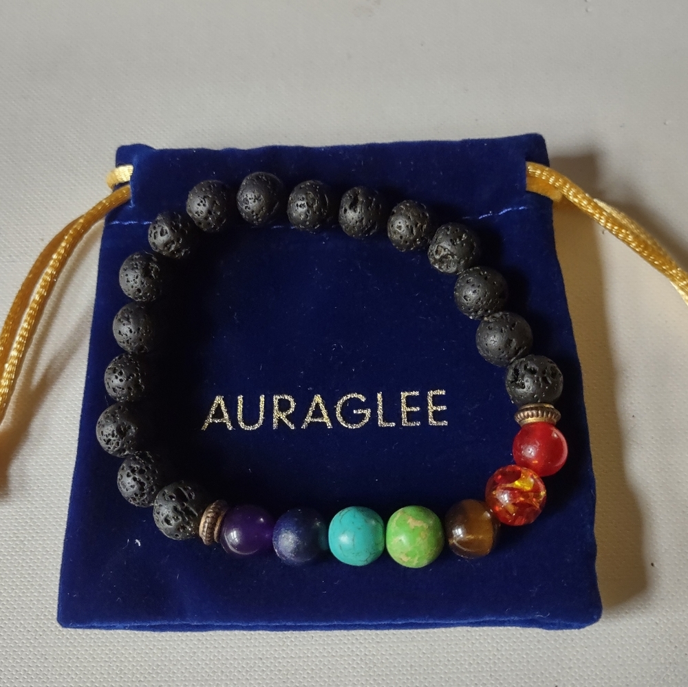 NWOT Auraglee Sanctuary Diffuser Bracelet